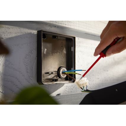 Philips - LED RGBW prigušiva spoljašnji reflektor Hue DISCOVER 2xLED/15W/230V 2000-6500K IP44