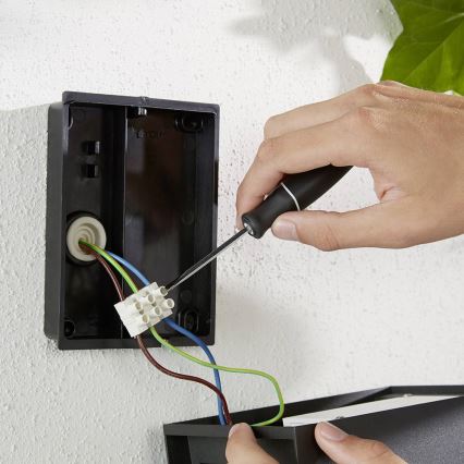 Philips - LED RGBW prigušiva spoljna zidna svetiljka Hue RESONATE 2xLED/8W/230V 2000-6500K IP44