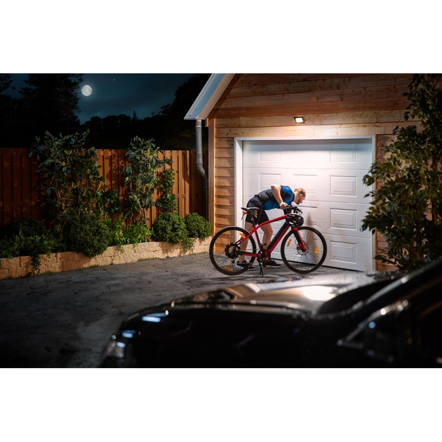 Philips 3389/41/99 - LED reflektor 20W/230V IP65