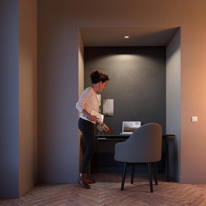 Philips - LED RGBW prigušiva ugradna plafonska svetiljka DONEGAL 1xGU10/4,8W/230V + daljinski upravljač