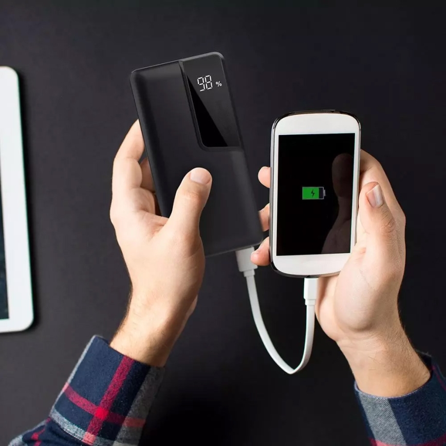 Power Bank sa displejem 10000mAh/3,7V crna