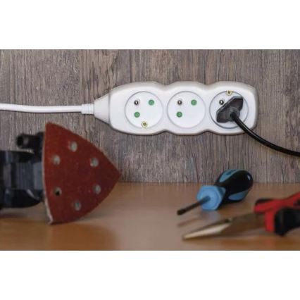 Produžni kabl 4 utičnice 3 m beo