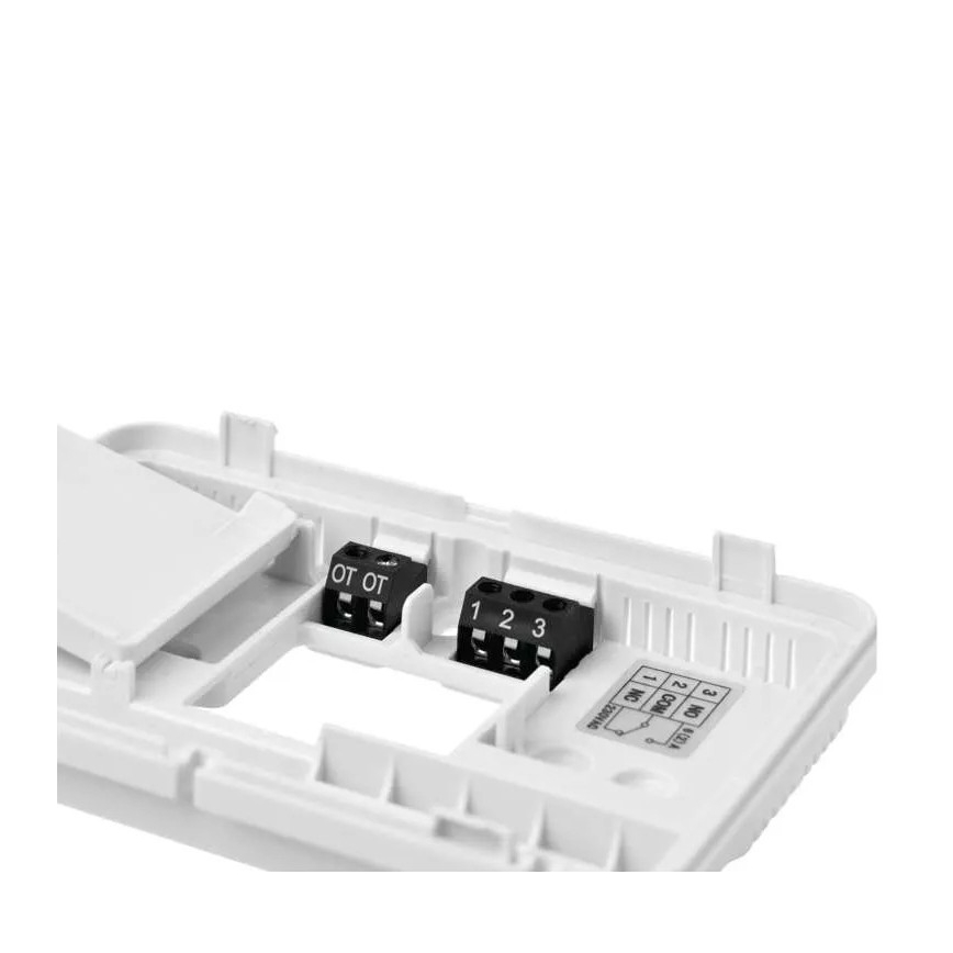 Programabilni termostat 2xAA