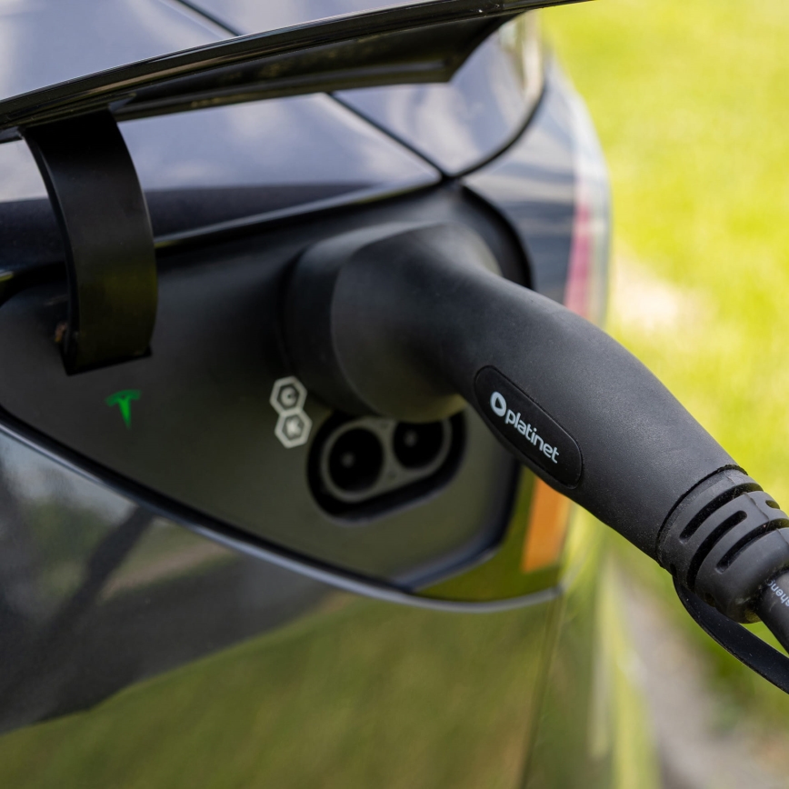 Punjačka stanica za električne automobile tipa 2 — 5 m, 22 kW, 32 A, IP54, Tuya