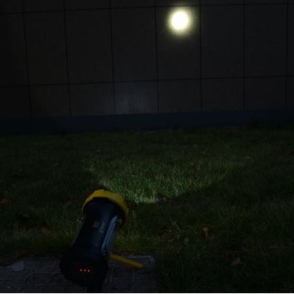 Punjiva LED baterijska lampa LED/5W/4000mAh + LED/3W