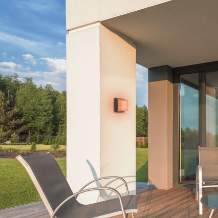 Rabalux - LED RGBW prigušiva spoljašnja zidna lampa LED/10W/230V IP54 Wi-Fi Tuya