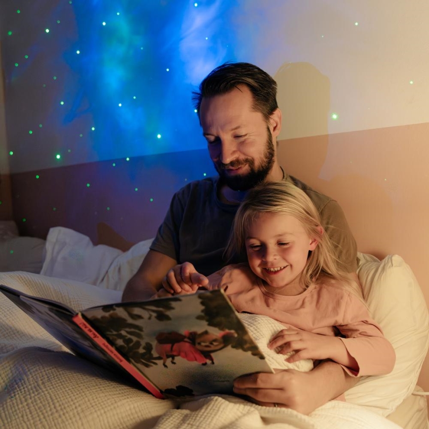LED dečiji projektor 230V, astronaut, 12,5 cm + daljinski upravljač
