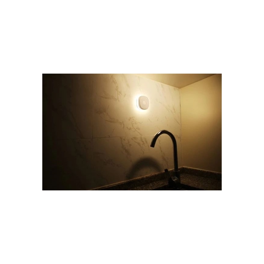LED orijentaciono svetlo sa senzorom LED/0,45W/3xAAA 3000K belo