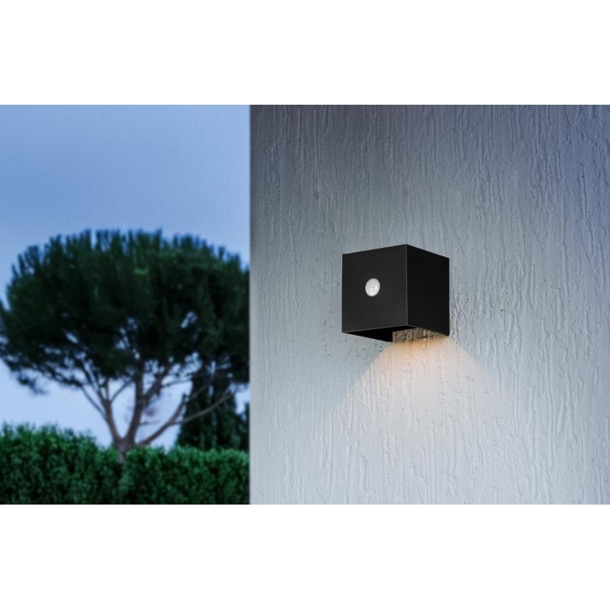 LED solarna zidna lampa sa senzorom LED/1W/3,7V 1200 mAh IP44 crna