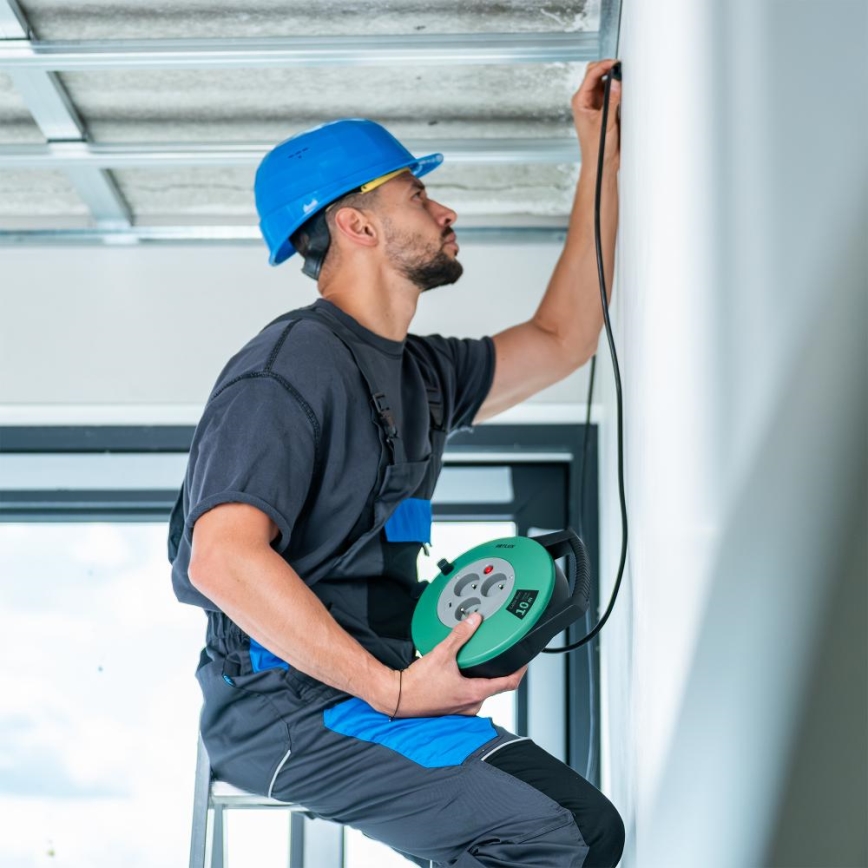 Retlux - Produžni kabl na kolutu 3 utičnice, Tip E, 10 m, zelena/crna