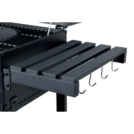 Roštilj na drveni ugalj, crne boje