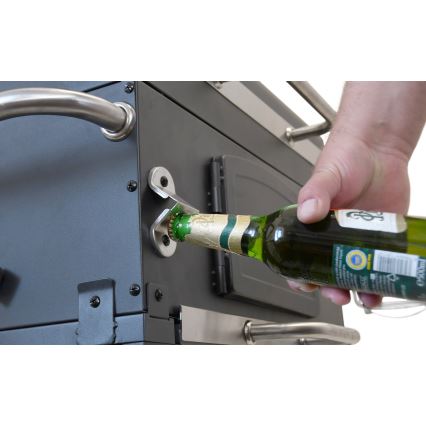 Roštilj na drveni ugalj, crne boje