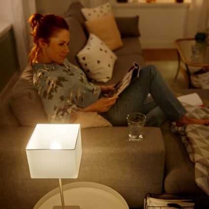 SET 2x LED Žarulja za prigušivanje Philips HUE WHITE E14/5,5W/230V