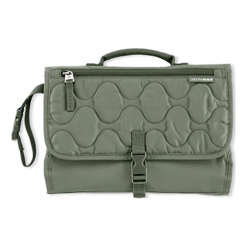 Skip Hop - Putna presvlačna podloga i torba 2u1 PRONTO zelena