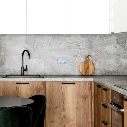 Spoljašnja ugradna podna dvostruka utičnica IP55, kvadratna