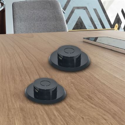 Ugradni USB punjač (USB-A + USB-C), crni