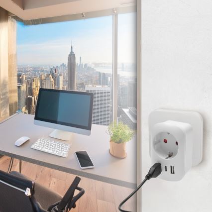 Putni adapter za SAD 230V 2x USB-A + 1x USB-C
