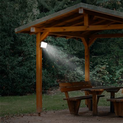 LED spoljašnji reflektor sa senzorom LED/30W/230V 4000K IP44