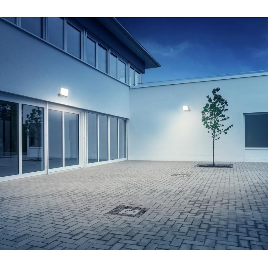 Steinel 069513 - LED reflektor XLED PRO ONE, 17,7 W, 230 V, 3000 K, IP44, antracit