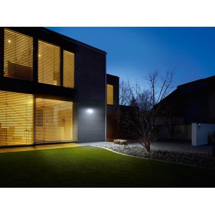 STEINEL 671006 - Solarni senzorski LED-reflektor XSolar L-S 0,5W/LED beo IP44 2500 mAh