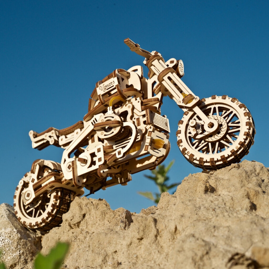 Ugears - 3D drvena mehanička slagalica Scrambler motocikl sa prikolicom