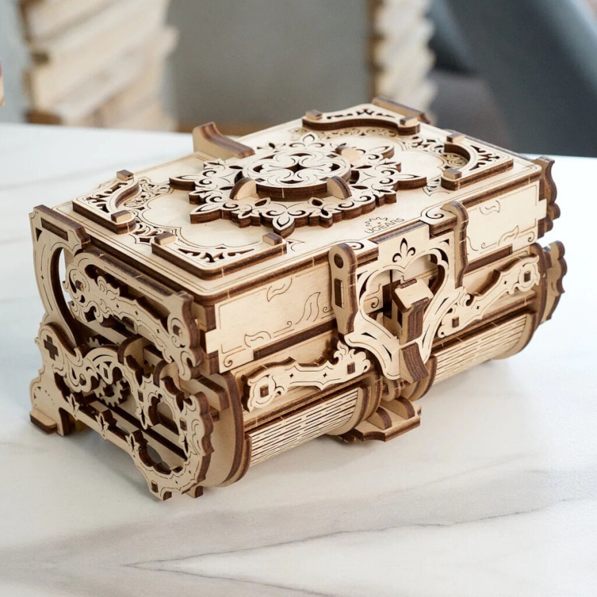 Ugears - 3D drveni mehanički model Starinska kutija za nakit