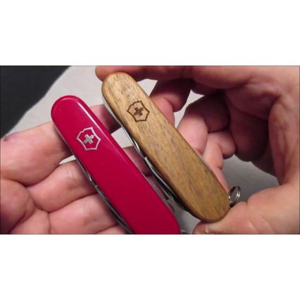 Victorinox - Višenamenski džepni nož 9,1 cm/14 funkcija, crveni