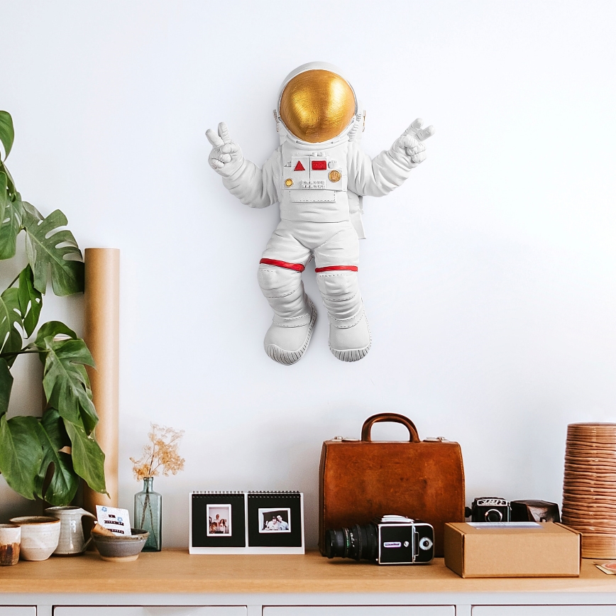Zidna dekoracija 47x35 cm zlatni astronaut