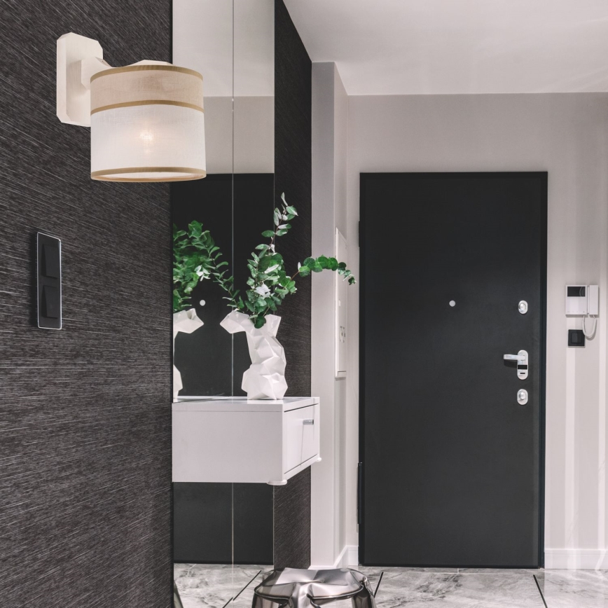 Zidna lampa ANDREA 1xE27/60W/230V bukva
