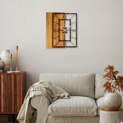 Zidni sat 49x58 cm, napajanje 1xAA, drvo/metal