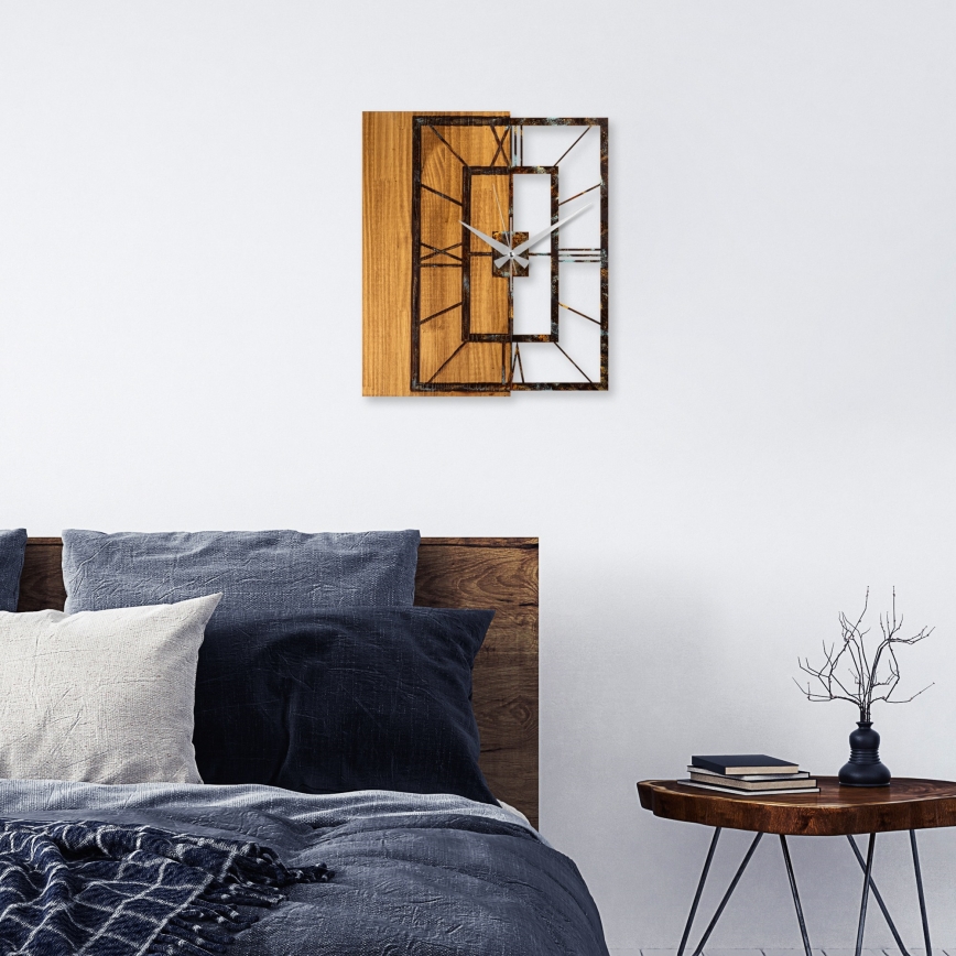 Zidni sat 49x58 cm, napajanje 1xAA, drvo/metal