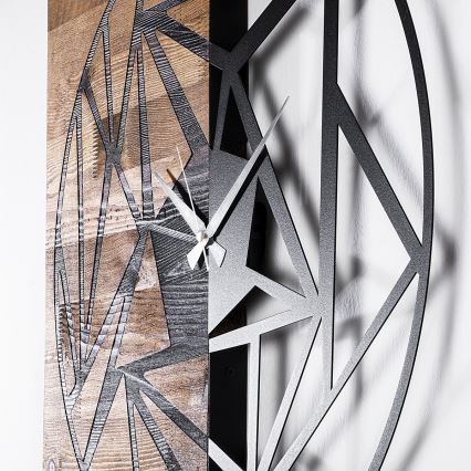 Zidni sat 60x58 cm, 1xAA, drvo/metal